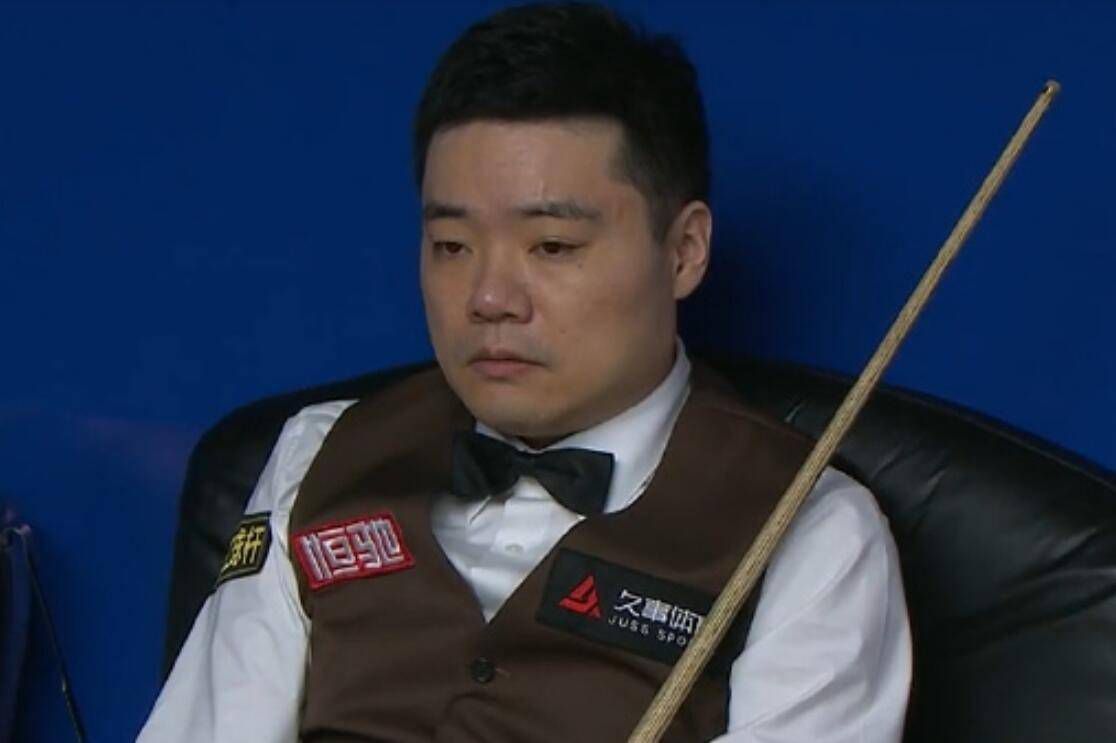孙老太在那叮嘱老孙头：夜里我不在边上盯着，你铁定得贪杯。
